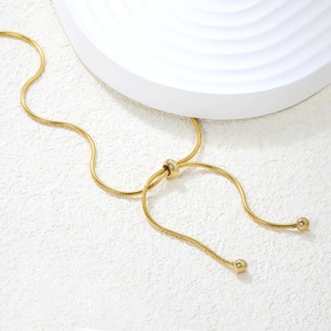 Collier tendance pour femme en acier inoxydable avec chaîne serpent et perles, collier personnalisé plaqué or 18 carats, bijoux longs et épais - Product Image 3