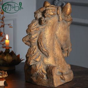 Adorno de Resina con Cabeza de Caballo Dorada de Estilo Europeo, Decoración Artística para el Hogar, Decoración para la Entrada - Product Image 4