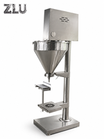 Machine de conditionnement de poudre semi-automatique de haute précision 1-5 kg avec servomoteur, PLC, pompe à engrenages et remplisseur à vis sans fin pour sacs de boissons et produits chimiques