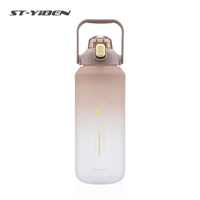 Nouvelle conception, bouteille d'eau de sport en plastique de grande capacité pour l'extérieur, 2000 ml, pour la course à pied et la salle de sport