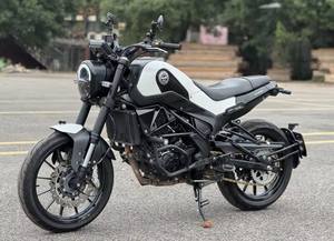 Benelli Leoncino 250 250cc Moto rétro scrambler de style italien classique, idéale pour les débutants et les trajets quotidiens - Product Image 3
