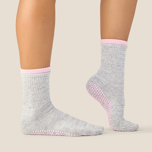 Calcetines Antideslizantes al por Mayor OEM ODM de Marca Privada con Logotipo Personalizado, Puntos de Silicona en Toda la Suela, Mezcla de Algodón, Rayas, Tipo Crew - Product Image 6