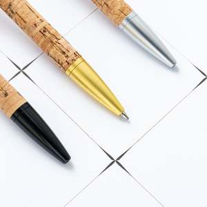 Nouveau style de stylo sport en métal à poussoir pour fournitures de bureau et d'entreprise avec logo personnalisé imprimé UV, encre bleue et noire - Product Image 3