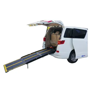 Car Wheelchair Ramp Aluminum Manual Folding Lift Ramps For Van Minivan For The Disabled Wheelchair Users Loading 350Kg