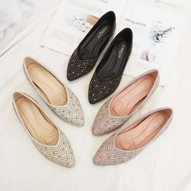 Autumn Fashion Rhinestone Wedges Comfortable Women Flat Shoes Pointed Toe Shallow Mouth Ladies Flat Shoes