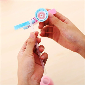 Pulvérisateur à gâchette 500 ml à pression d'air pour l'arrosage des plantes de jardin, bouteille de pulvérisation bleu clair - Product Image 3