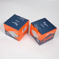 Boîte à auto-érection en papier recyclé ondulé de 2mm Laminage mat Vernis à ongles Soins de la peau Sérum Emballage de cadeau Respectueux de l'environnement