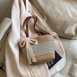 ¡Novedad de 2025! Bolso tejido de paja de gran capacidad, bolso de playa, bolso de hombro para mujer - Product Image 4