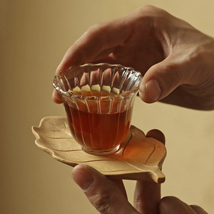 Portavasos de bambú tallado con hojas y motivos de loto, taza para degustación de té, tapete anti-quemaduras y aislante del calor, tapete para la ceremonia del té Kung Fu - Product Image 1