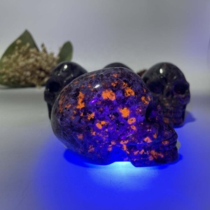 Bán buôn tự nhiên yooperlite khắc hộp sọ chữa bệnh đá Halloween Quà Tặng pha lê thủ công mỹ nghệ để bán - Product Image 4