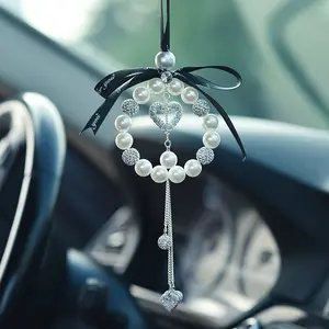 Pendentif de voiture en perle de diamant, style Ins, créatif, joli pendentif de rétroviseur de voiture, style de voiture suspendu pour femme, cadeau