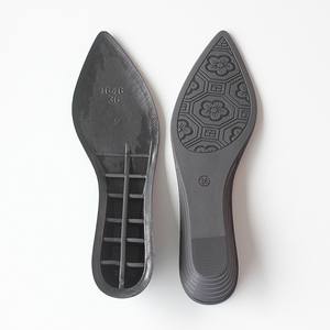 Fábrica OEM suelas de zapatos de TPU personalizadas <span class=keywords><strong>gratis</strong></span> Fabricante moldeado por inyección Durable Ecológico Suelas de zapatos antideslizantes para la fabricación de zapatos - Product Image 5