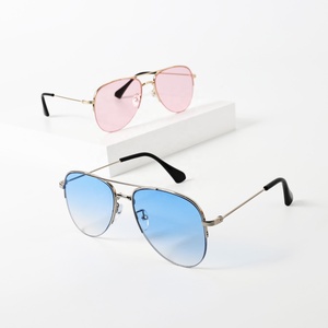Lunettes <span class=keywords><strong>de</strong></span> soleil pour enfants, demi-monture en métal, style pilote, <span class=keywords><strong>protection</strong></span> UV pour garçons et filles - Product Image 1
