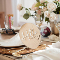 Panneau en bois en forme de ballon d'annonce de bébé Hello World avec texte acrylique gravé ou 3D, accessoire photo nouveau-né