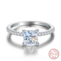 Vente en gros GRA Certifié D Couleur Carré Taille Princesse Bague Moissanite Argent Sterling 925 Rhodium Femmes Mariage Fine Jewelry