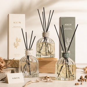 Diffuseur de parfum à bâtonnets Aikun Brand Startup, 100 ml, boîte ronde en verre avec logo floral, faible MOQ, parfum longue durée, coffret cadeau pour la maison - Product Image 1
