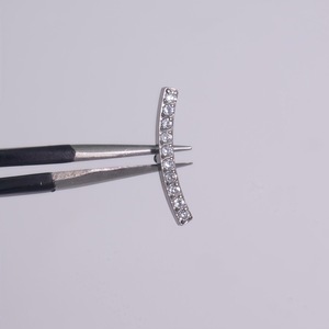 Clous de lèvre en alliage de titane et zirconium blanc 11,7 mm, sertissage en canal, forme géométrique, bijoux de piercing pour soirée - Product Image 2