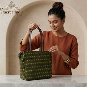 Sac fourre-tout en coton imprimé à la main vert, avec poignées en cuir, grand sac bohème, vente en gros, export Inde - Product Image 5
