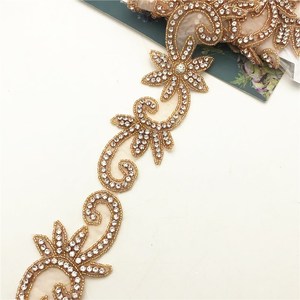 Ruban applicateur de strass thermocollants motif cristal avec strass pour robes de mariée et ceintures - Product Image 6