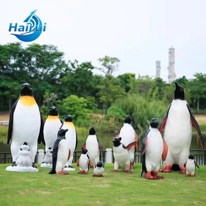 Estatua de Pingüino Emperador / Artesanía en Resina, Escultura de Pingüino Rey Hecha a Mano / Adornos de Pingüino con Temática Oceánica para Fiestas - Product Image 1