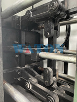 Máquina de soplado de botellas de PET semiautomática profesional, nuevo diseño con motor de bomba PLC, componentes centrales, procesamiento de plástico PP