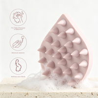 Mehrfarbige, tropfenförmige, breite Silikon-Kopfhautmassagebürste mit dicken Borsten für Tiefenreinigung und Schuppenbehandlung