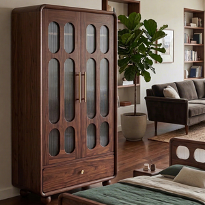 Armoire vintage en bois de manguier avec portes en verre cintrées et tiroir, élégante armoire de rangement pour chambre à coucher avec des designs rétro modernes - Product Image 1