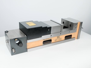 Étau de précision pneumatique-hydraulique robuste WPV-200D pour les opérations de fraisage et d'usinage CNC - Product Image 4
