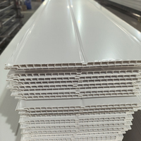 Paneles y Azulejos de Techo de PVC Modernos Blancos con Estampado en Caliente, Impermeables, Ignífugos e Insonorizantes para Decoración de Hoteles, Oficinas y Hogares
