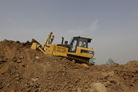 Bulldozer sur chenilles haute performance 822D 235HP avec composants du noyau de la ripper arrière, y compris le moteur de la pompe