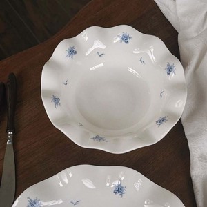 Exquisite Deep Dish Fruit Snack Dish Pure <b>White</b> Wavy Lace Pattern with Plant Motif Tall Dish with Elegant Design - Product Image 4