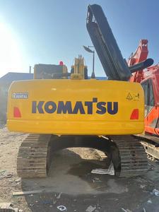 Excavateur Komatsu PC200 d'occasion en bon état, poids en ordre de marche de 20 tonnes avec moteur central et composants du moteur - Product Image 5