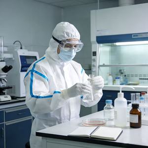 Tuta Protettiva Monouso con Cappuccio Personalizzata, Completa per Isolamento Totale, Certificata CE, Prezzo Competitivo per Uso Medico e Lavorativo - Product Image 5