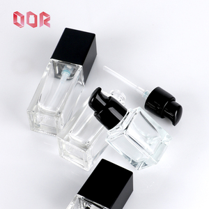 Transparent Emulsion Essence Bottle Customized Cosmetics <b>Container</b> Empty For 20ml 30ml Cosmetics Package with Pressing Pump Cap - Product Image 2