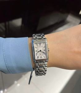 Montre mécanique élégante et luxueuse pour femmes avec bracelet carré en acier inoxydable - Design tendance et professionnel de haute qualité - Product Image 3