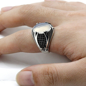 <span class=keywords><strong>Bague</strong></span> Hip Hop pour hommes, <span class=keywords><strong>rouge</strong></span>, blanc, noir, <span class=keywords><strong>diamant</strong></span> ovale, couleur argent, deux couteaux, anneaux pour hommes, bijoux en gros, Offre Spéciale - Product Image 5
