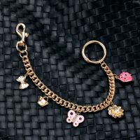 Colgante para Bolso OEM Personalizado con Cadena Metálica Dorada y Colgante Multicolor Esmaltado para Accesorios de Bolsos