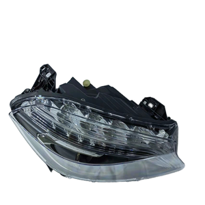 Para Autopartes, Faro Delantero LED Clase A W176, Faro Adaptativo, Reemplazo Directo Plug and Play para Mercedes-Benz Clase A W176 Adaptativo - Product Image 1