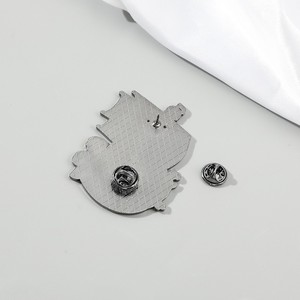 เข็มกลัดโลหะเคลือบสีลายการ์ตูนเรือโจรสลัดสไตล์คิงธีฟส์  งานสั่งทำขายส่ง ของที่ระลึกแฟชั่น - Product Image 3