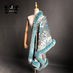 Scialle in <span class=keywords><strong>Cashmere</strong></span> stile moda stile scialle con pelliccia vera pelliccia blu volpe rifinitura mantello scialle di <span class=keywords><strong>seta</strong></span> - Product Image 3