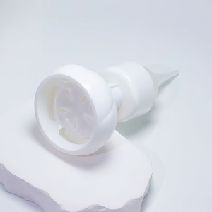 Beautiful Flower Foamer <b>Pump</b> <b>Bottle</b> Plastic PETG Cosmetic Package Facial Cleansing Flower Soap Foaming <b>Bottle</b> Personal Care Use - Product Image 3
