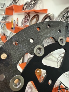 Rotor en carbone céramique personnalisé pour Ducati <span class=keywords><strong>999</strong></span> / 999R Desmosedici - Product Image 3