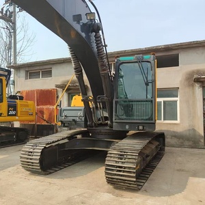 Excavatrice sur chenilles Volvo EC210 d'occasion (95% neuve) - Vente flash de machines d'occasion Volvo EC200DL, 210, 60, 55, 380, 140, 480, 360 en provenance de Suède - Product Image 4