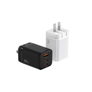 شاحن OEM 65W GaN من المصنع يدعم USB C & USB 2C1A 2C شاحن جداري سريع للكمبيوتر المحمول والهواتف الذكية - Product Image 1