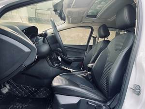 Vendita all'ingrosso usato <span class=keywords><strong>2018</strong></span> <span class=keywords><strong>Ford</strong></span> <span class=keywords><strong>Focus</strong></span> berlina classico EcoBoost 180 automatico Elite mano destra sterzo ibrido scuro Gas Turbo - Product Image 2