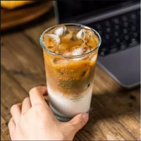 Nouveau style, vente chaude, tasse à café glacé personnalisée, vente en gros, verre transparent, tasse à eau, impression de lettres, tasses à lait, jus