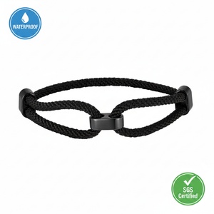 Bracelet en corde tressé de style américain, design à nœuds entrelacés, bracelet tissé à la main pour couples - Product Image 1