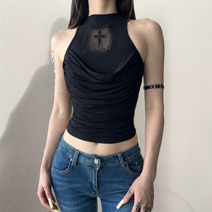 Top court sans manches noir vintage style streetwear américain, col drapé, imprimé croisé, coupe ajustée, style subculture pour femme - Product Image 2