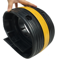 Reductor de velocidad de goma de alta capacidad de carga, 30 mm de altura, 10-15 mph, protector de cables antipresión, amarillo+negro, 1 canal