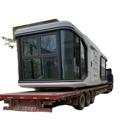 Capsule spatiale insonorisée, maison modulaire à économie d'énergie, double vitrage pour hébergement extérieur en région froide